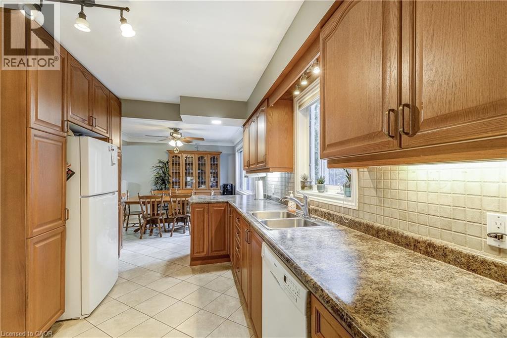 68 Aldercrest Avenue, Hamilton, Ontario  L9B 1L4 - Photo 16 - 40778295