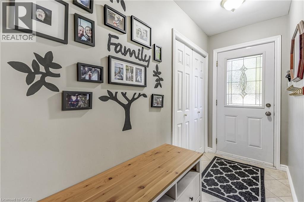 68 Aldercrest Avenue, Hamilton, Ontario  L9B 1L4 - Photo 5 - 40778295