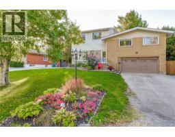 68 ALDERCREST Avenue, Hamilton, Ontario
