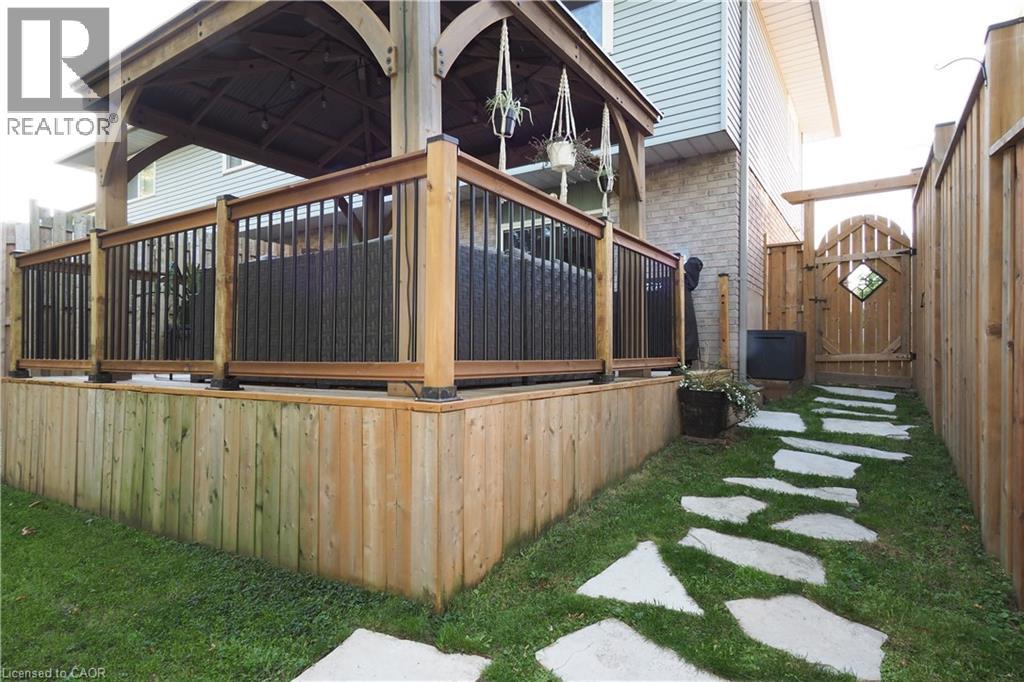 7 Caprice Court, Kitchener, Ontario  N2M 5M2 - Photo 32 - 40777914