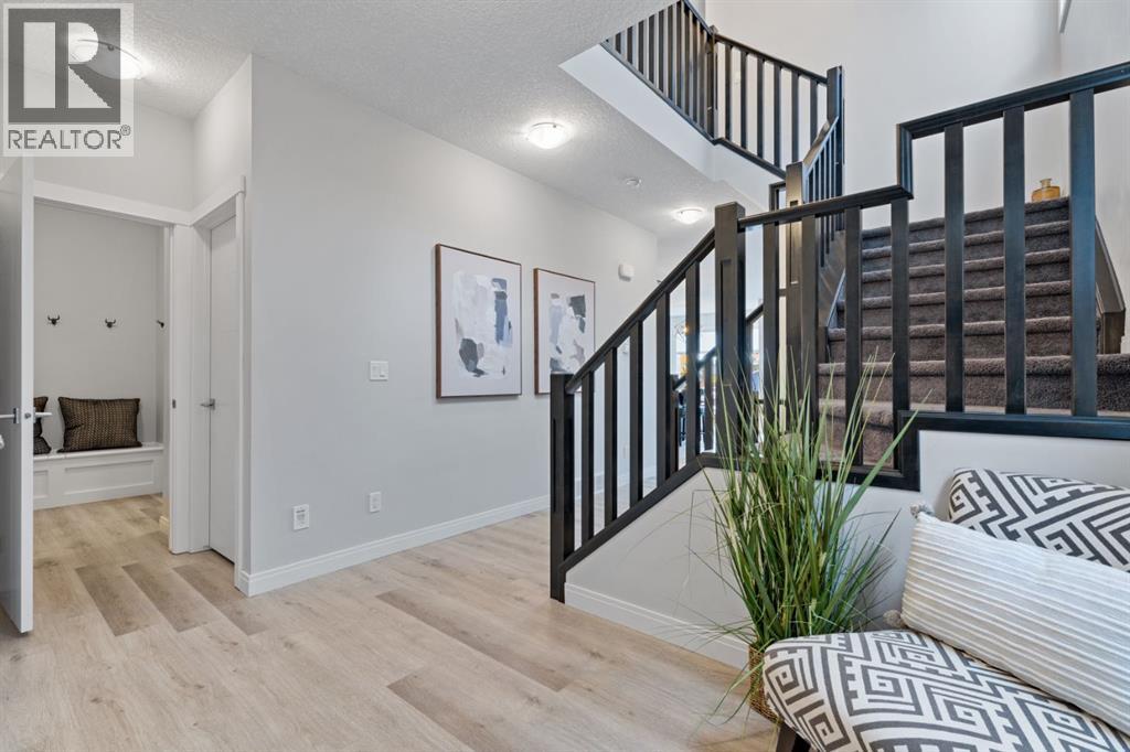 39 Cranbrook Green Se, Calgary, Alberta  T3M 2X1 - Photo 4 - A2261843