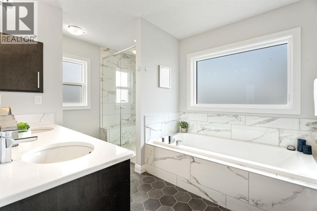 39 Cranbrook Green Se, Calgary, Alberta  T3M 2X1 - Photo 25 - A2261843
