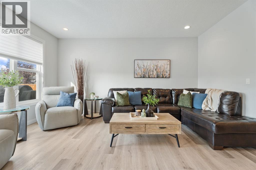 39 Cranbrook Green Se, Calgary, Alberta  T3M 2X1 - Photo 8 - A2261843