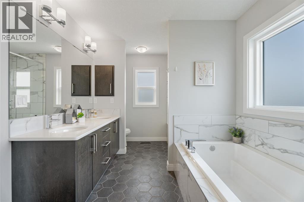 39 Cranbrook Green Se, Calgary, Alberta  T3M 2X1 - Photo 26 - A2261843