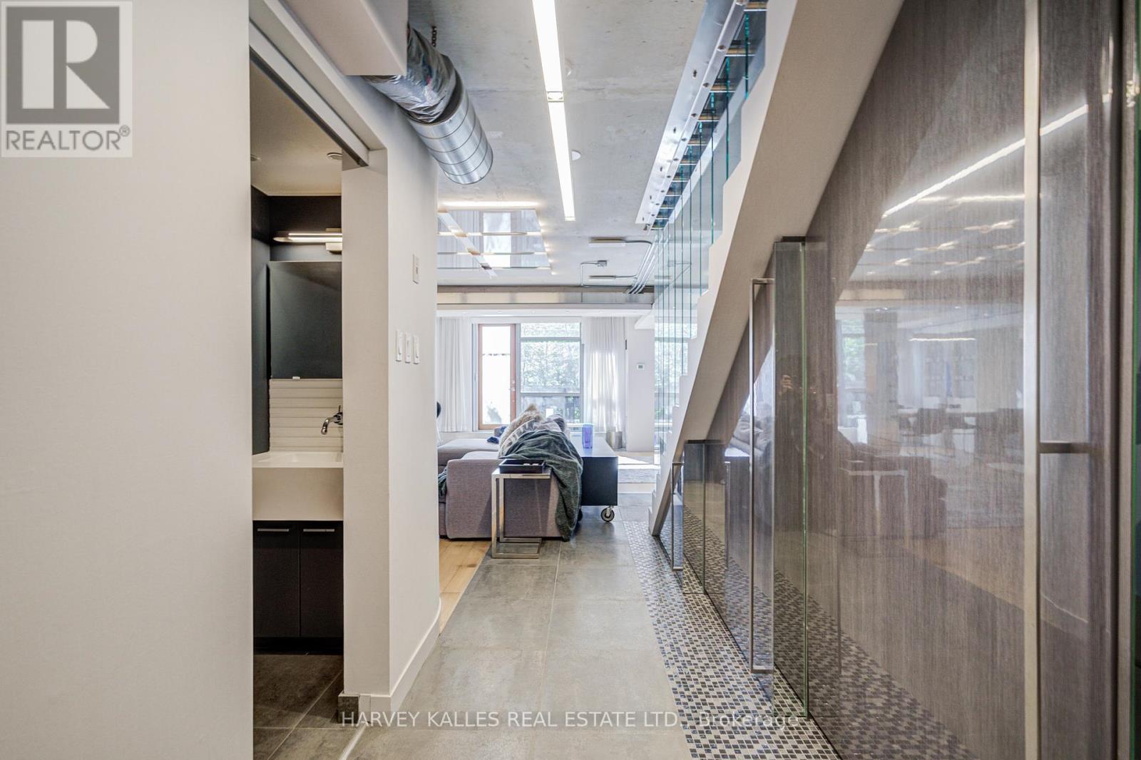 121 - 55 Stewart Street, Toronto, Ontario  M5V 2V1 - Photo 10 - C12456786