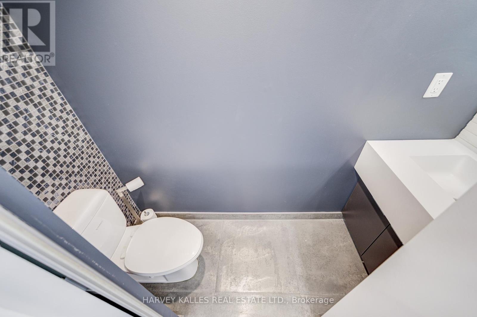 121 - 55 Stewart Street, Toronto, Ontario  M5V 2V1 - Photo 11 - C12456786