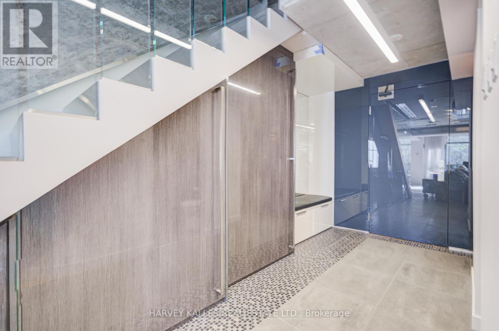 121 - 55 Stewart Street, Toronto, Ontario  M5V 2V1 - Photo 8 - C12456786