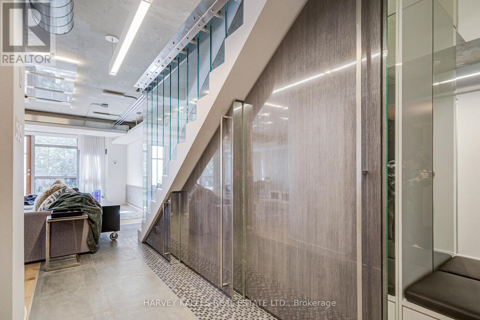 121 - 55 Stewart Street, Toronto, Ontario  M5V 2V1 - Photo 9 - C12456786