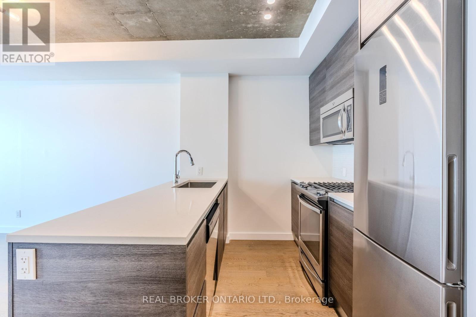 1411 - 111 Bathurst Street, Toronto, Ontario  M5V 0M9 - Photo 19 - C12456795