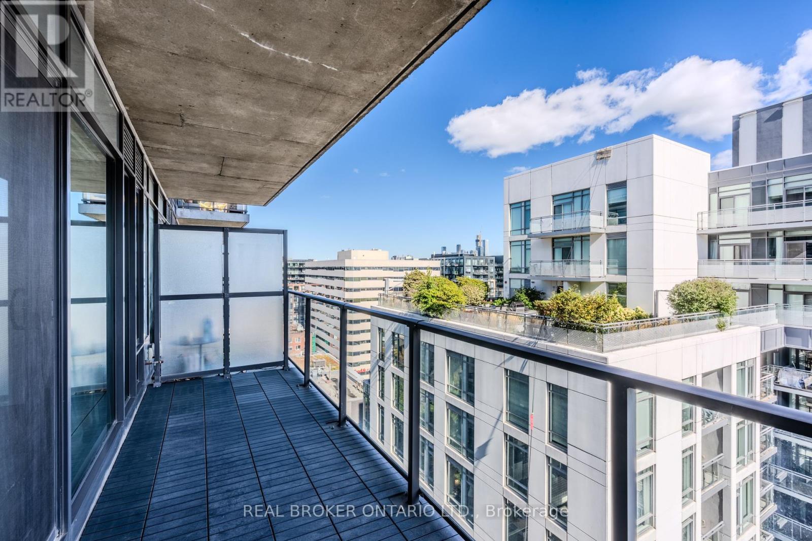 1411 - 111 Bathurst Street, Toronto, Ontario  M5V 0M9 - Photo 24 - C12456795