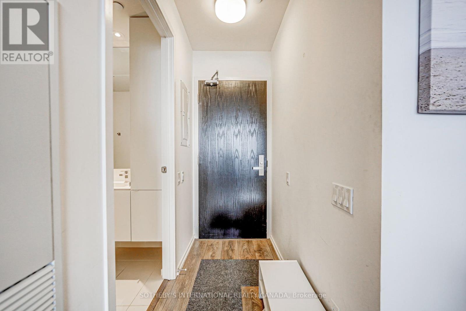 506 - 125 Peter Street, Toronto, Ontario  M5V 2G9 - Photo 17 - C12456803