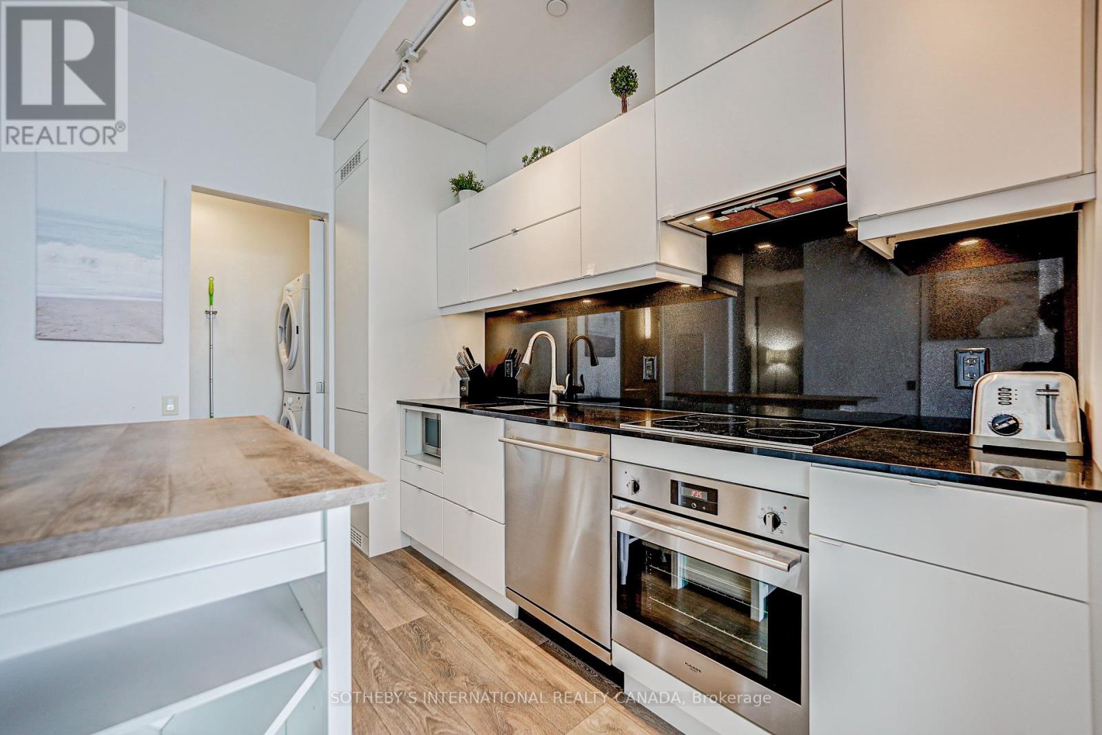 506 - 125 Peter Street, Toronto, Ontario  M5V 2G9 - Photo 7 - C12456803
