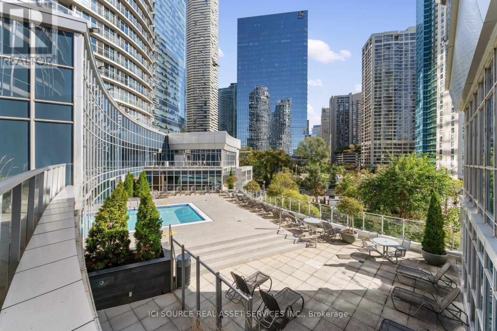 911 - 8 York Street, Toronto (Waterfront Communities), Ontario  M5J 2Y2 - Photo 21 - C12456827