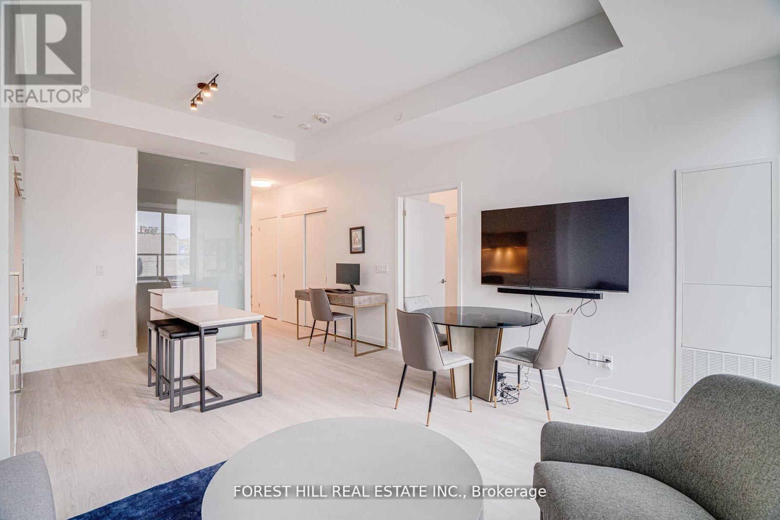 209 - 185 Alberta Avenue, Toronto (Oakwood Village), Ontario  M6C 0A5 - Photo 10 - C12456874
