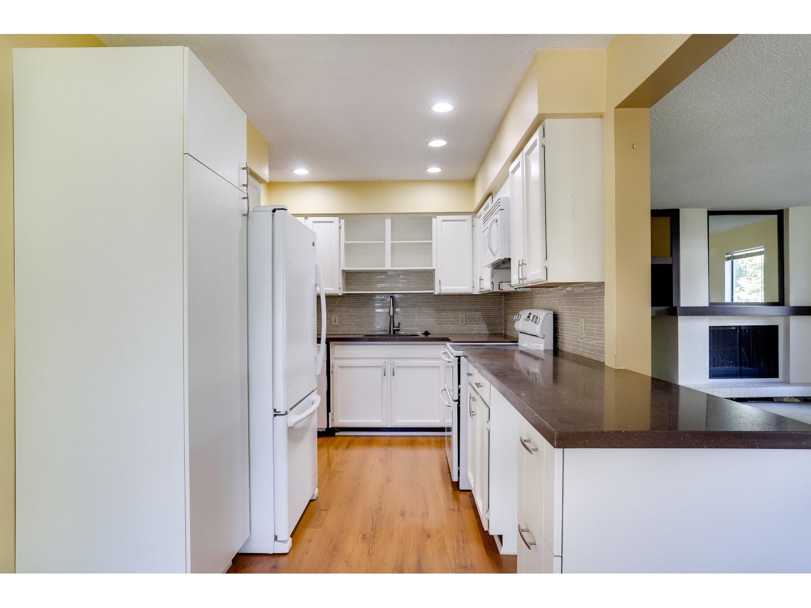201 1389 Winter Street, White Rock, British Columbia  V4B 3Y2 - Photo 6 - R3057165