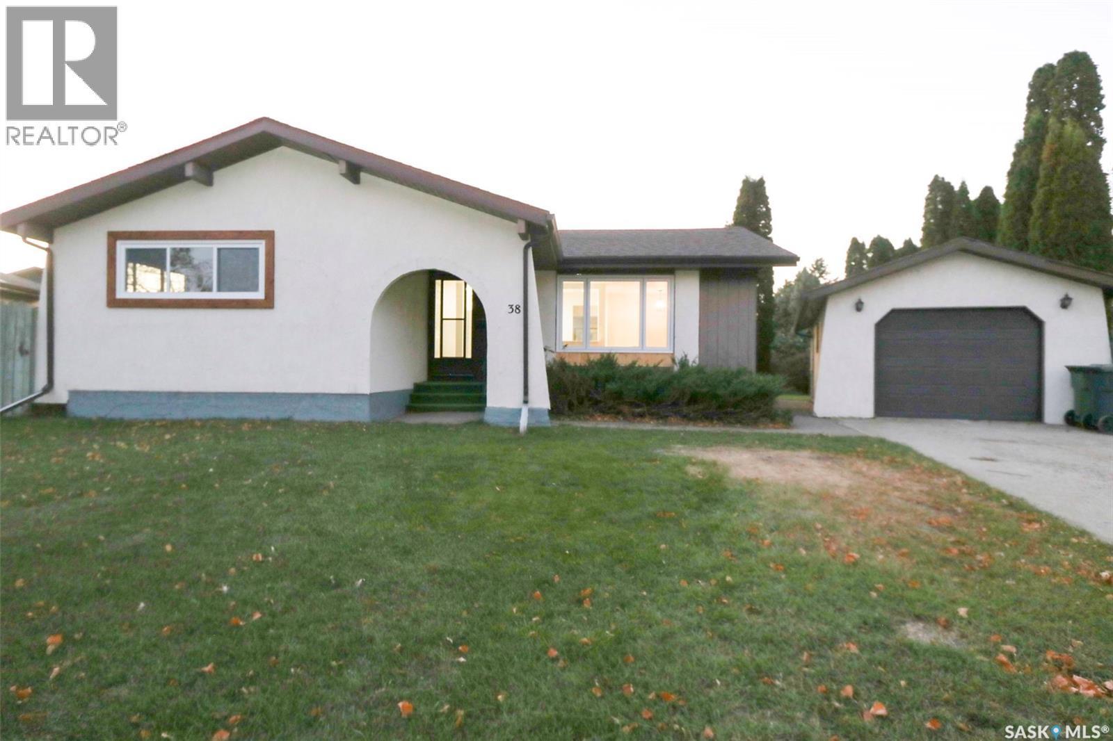 38 Marquis CRESCENT N, Yorkton, Saskatchewan