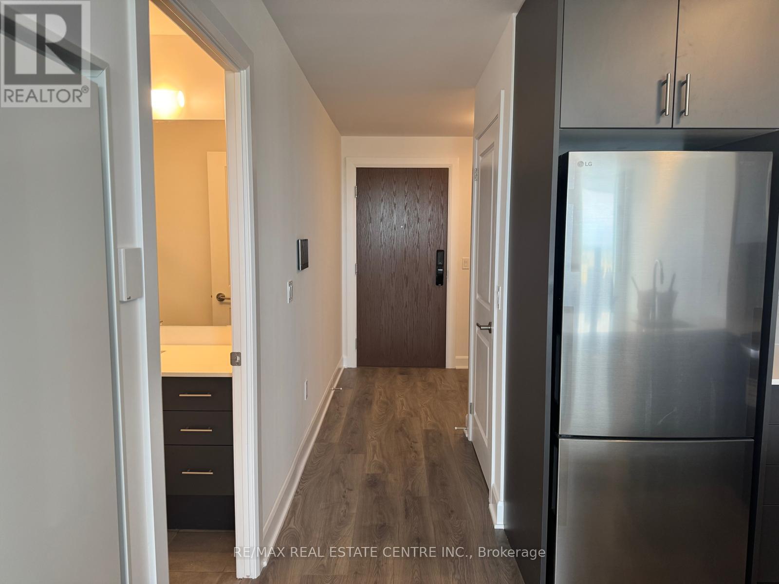 1211 - 3240 William Coltson Avenue, Oakville, Ontario  L6H 8C8 - Photo 10 - W12456160