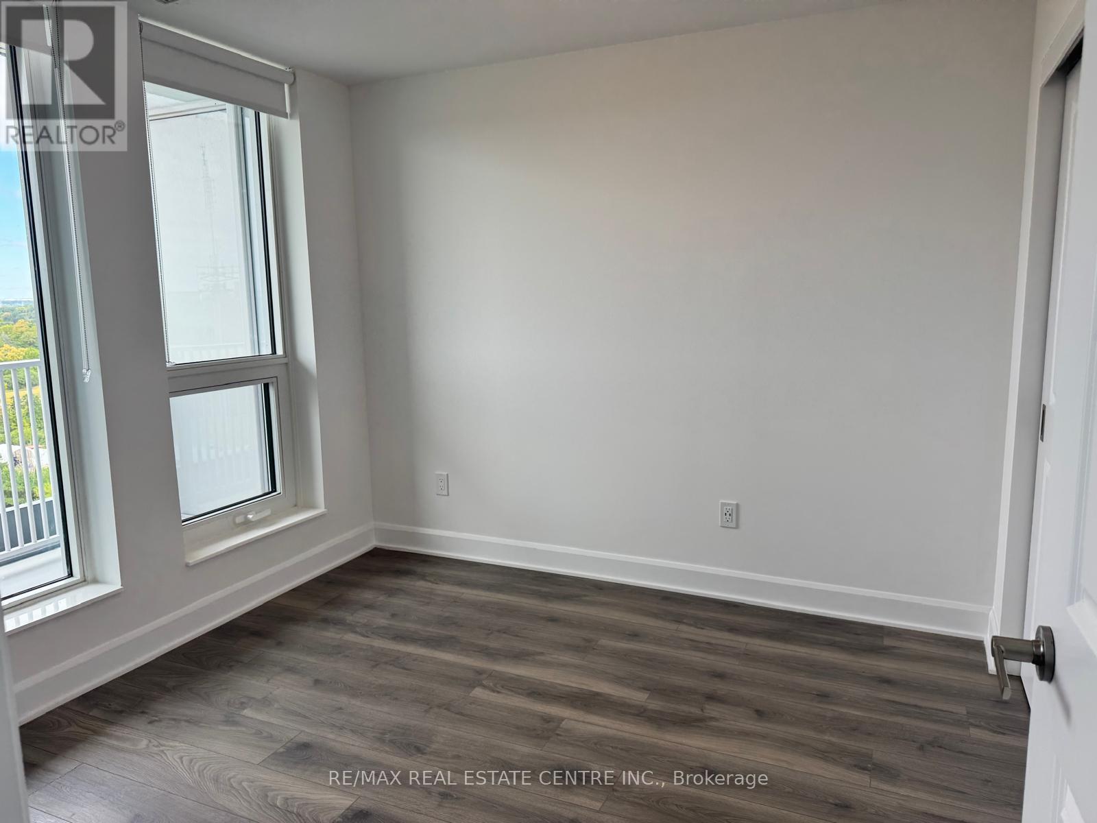 1211 - 3240 William Coltson Avenue, Oakville, Ontario  L6H 8C8 - Photo 17 - W12456160