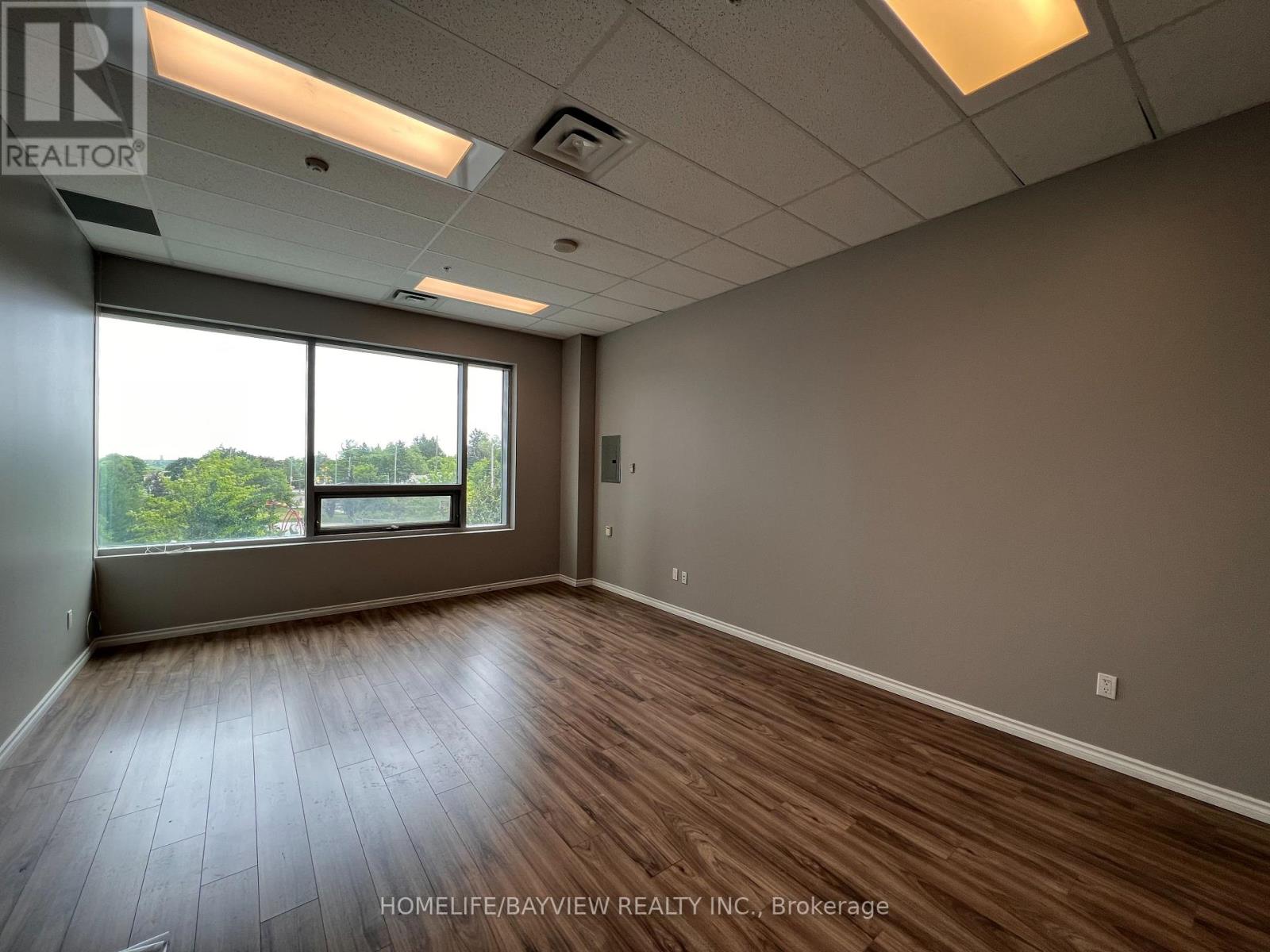 207 - 7163 Yonge Street, Markham, Ontario  L3T 0C6 - Photo 3 - N12456752