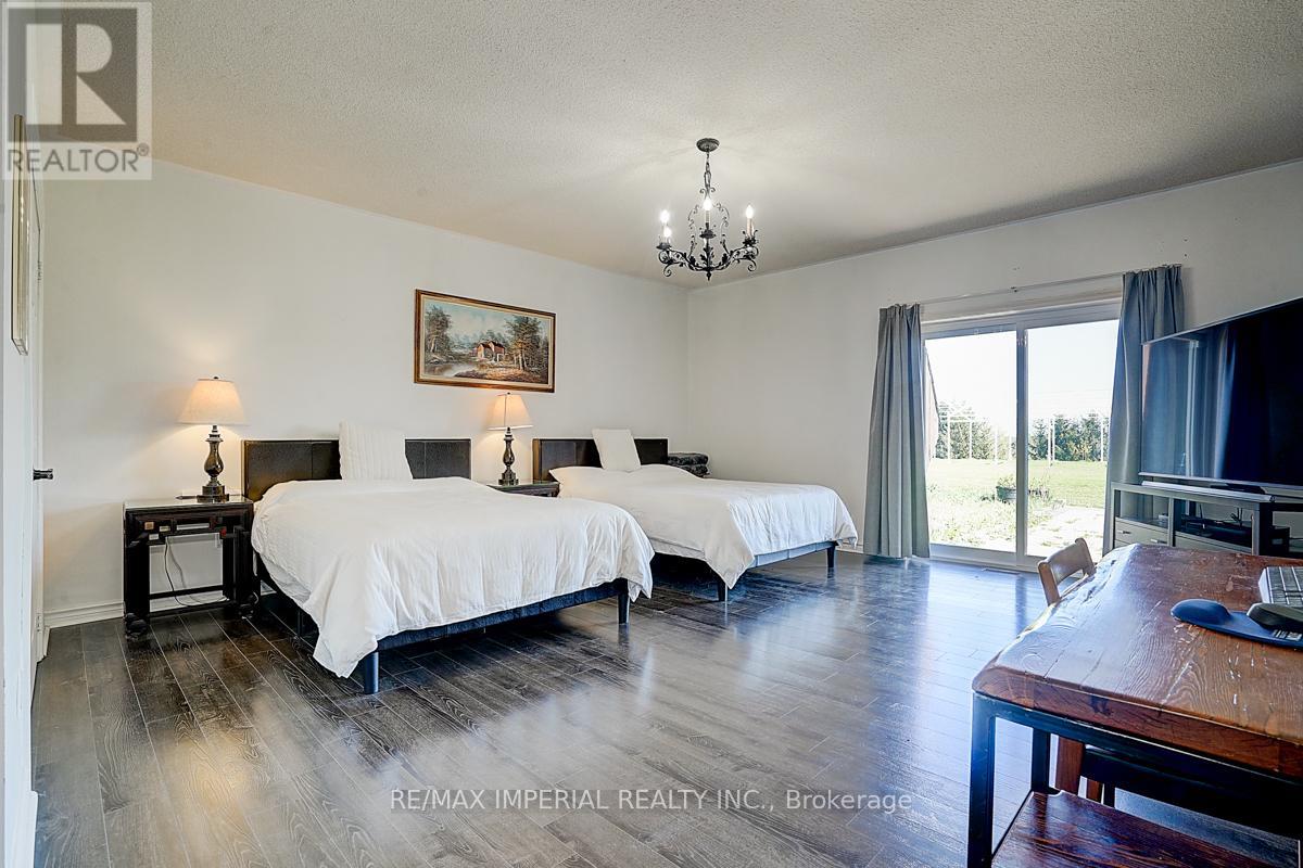 13969 Kennedy Road, Whitchurch-Stouffville, Ontario  L4A 4B4 - Photo 24 - N12456778