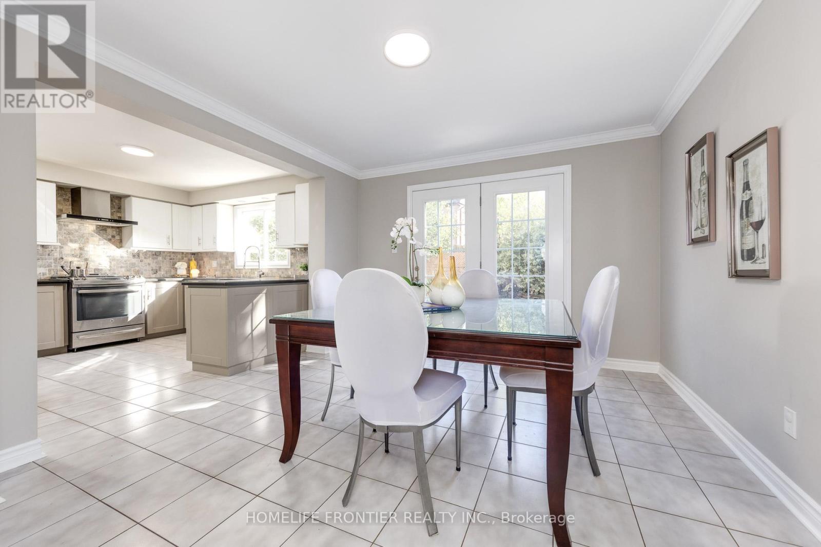 246 Jelley Avenue, Newmarket, Ontario  L3X 1S6 - Photo 17 - N12456796