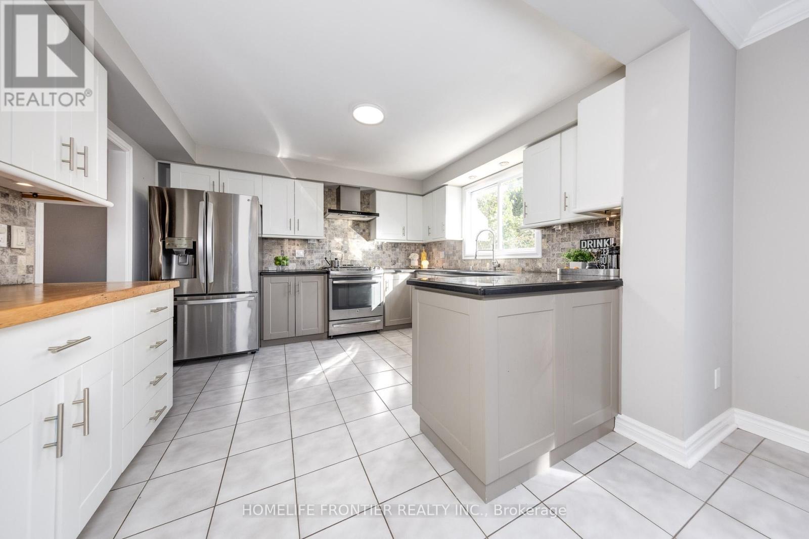 246 Jelley Avenue, Newmarket, Ontario  L3X 1S6 - Photo 18 - N12456796