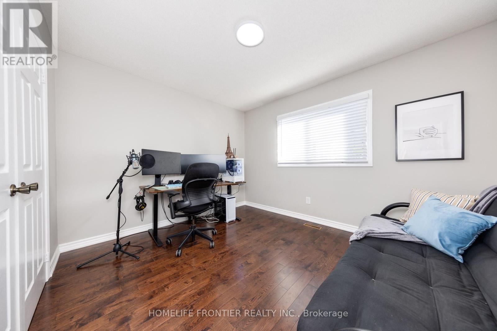 246 Jelley Avenue, Newmarket, Ontario  L3X 1S6 - Photo 29 - N12456796