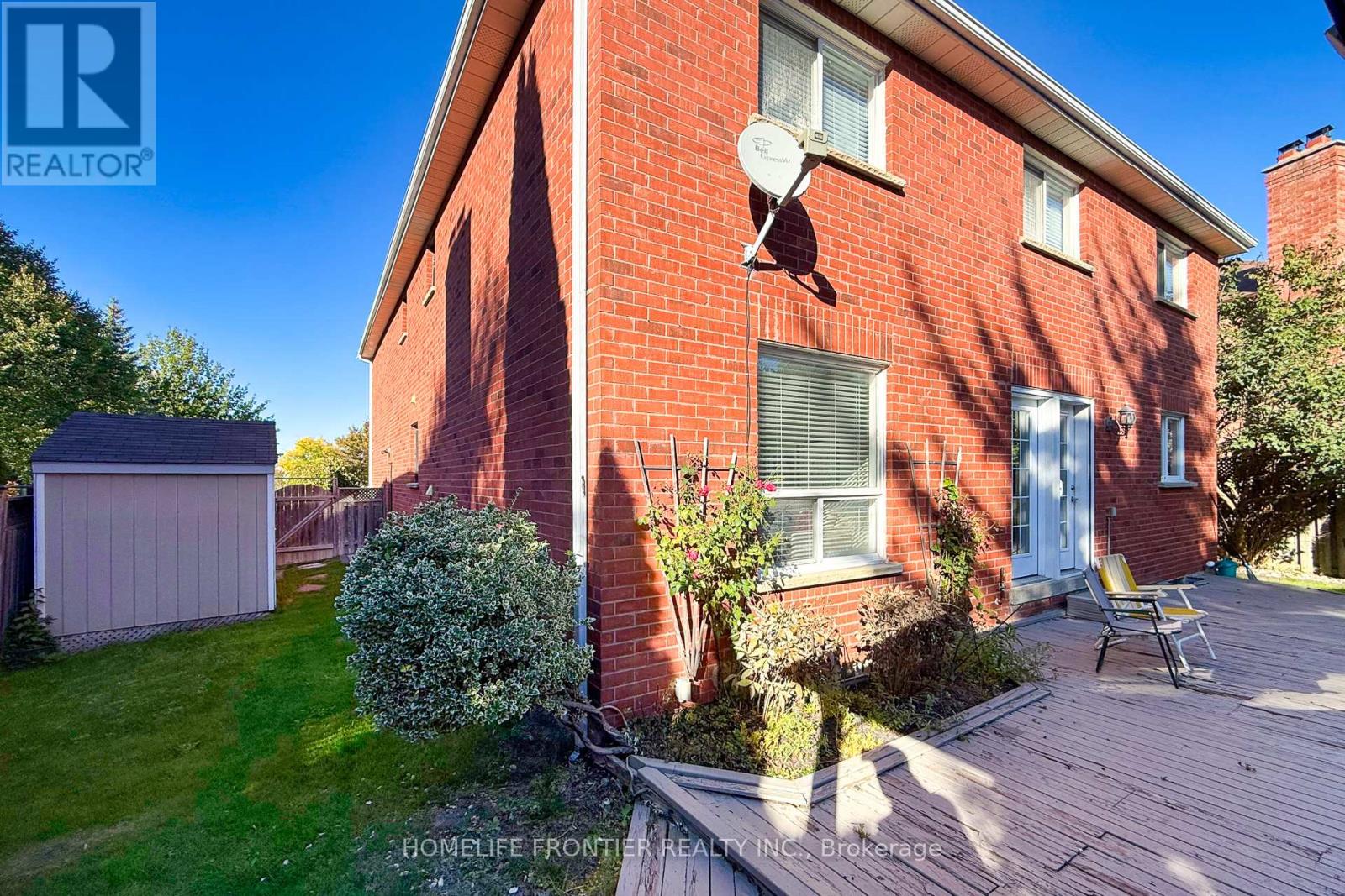 246 Jelley Avenue, Newmarket, Ontario  L3X 1S6 - Photo 9 - N12456796