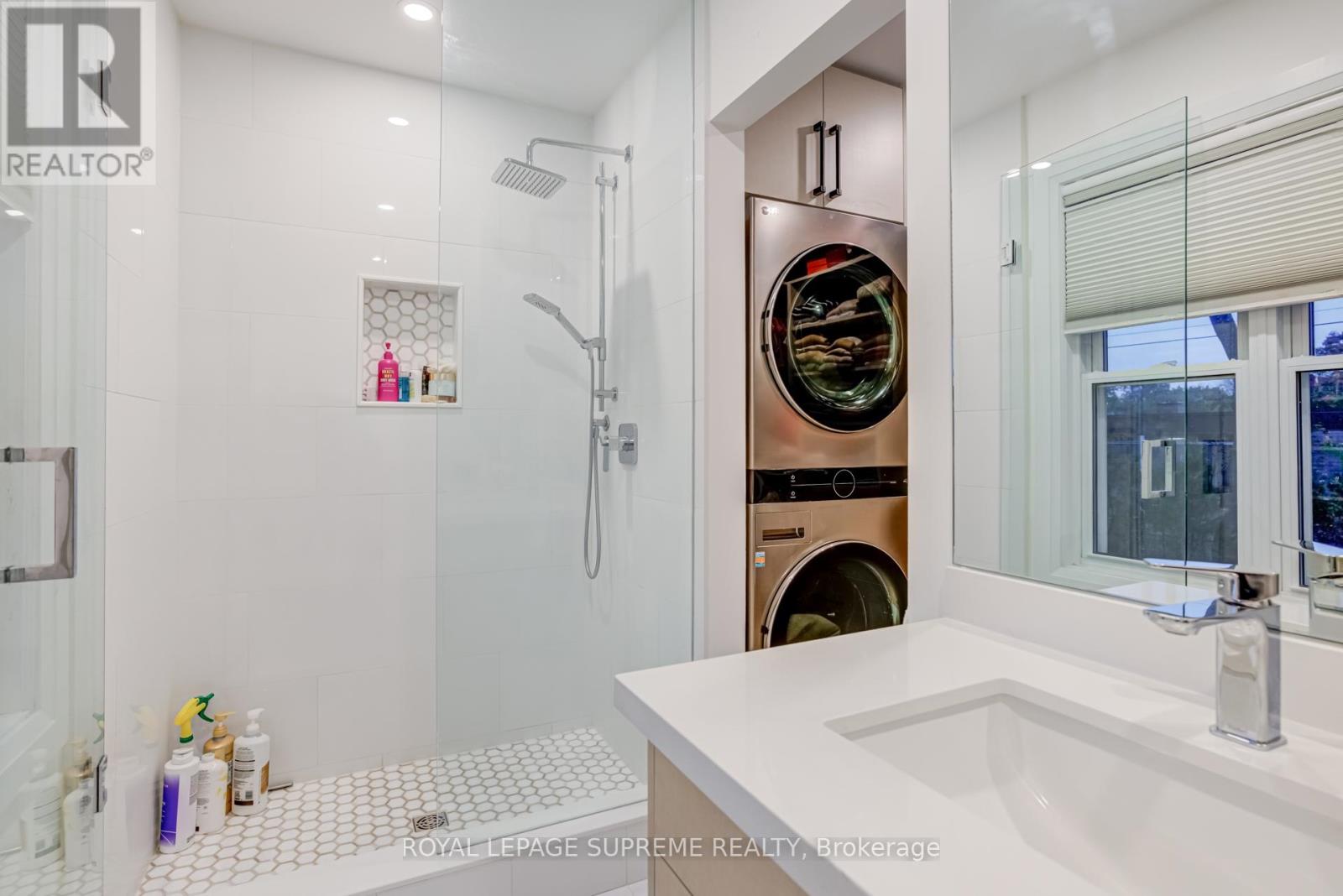 138 Driscoll Road, Richmond Hill, Ontario  L4C 4H7 - Photo 14 - N12456858