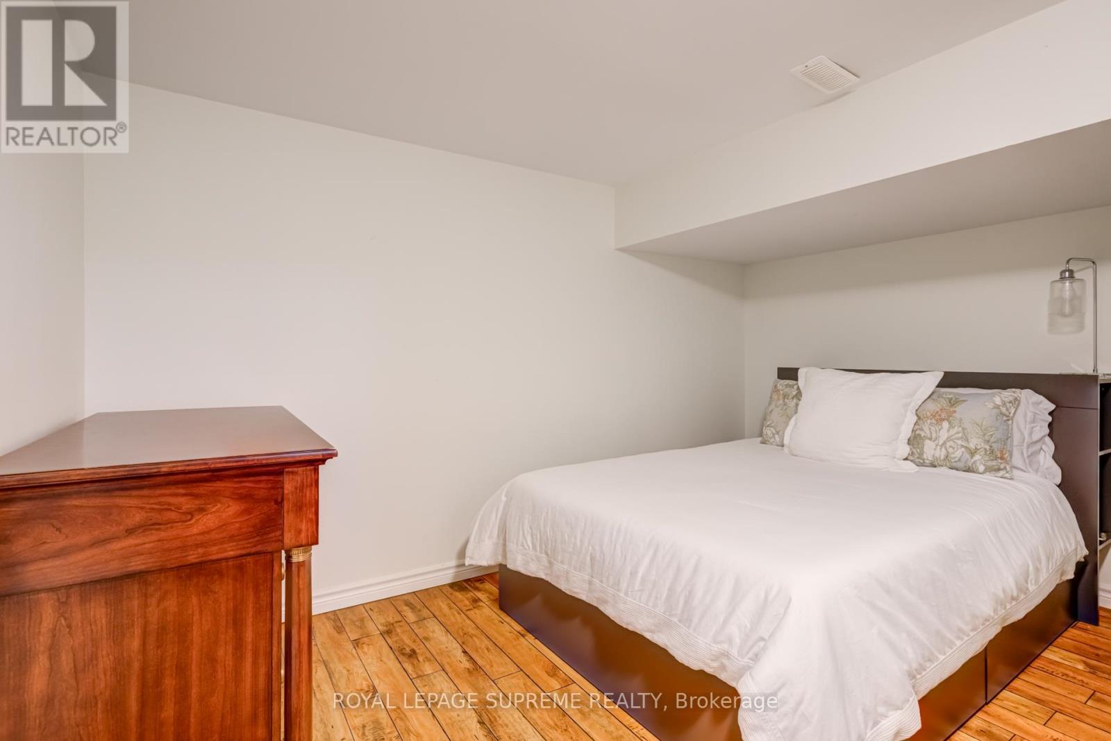 138 Driscoll Road, Richmond Hill, Ontario  L4C 4H7 - Photo 27 - N12456858