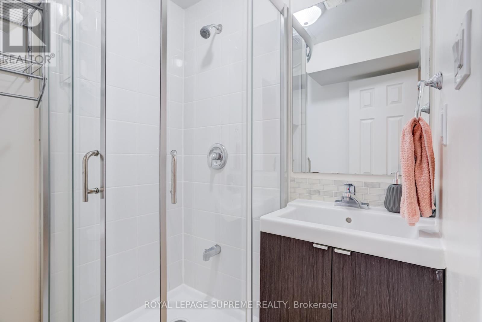 138 Driscoll Road, Richmond Hill, Ontario  L4C 4H7 - Photo 28 - N12456858