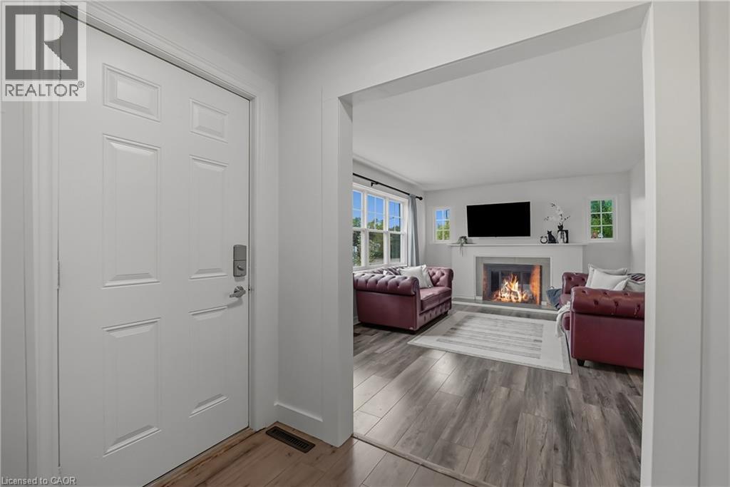 246 Green Road, Stoney Creek, Ontario  L8E 2A5 - Photo 4 - 40777697