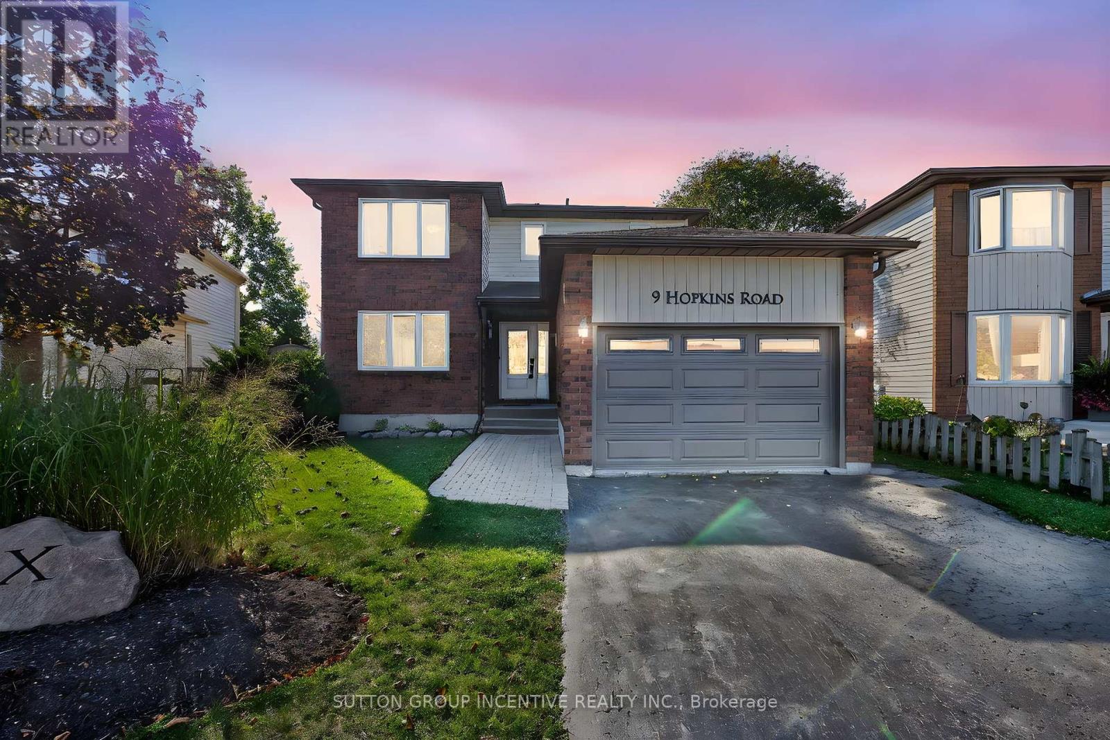 9 HOPKINS ROAD, Barrie, Ontario