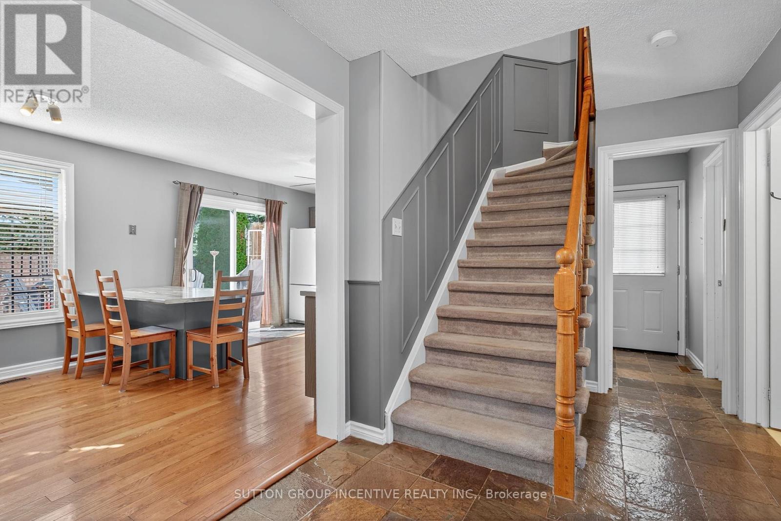 9 Hopkins Road, Barrie, Ontario  L4M 5X8 - Photo 7 - S12456768