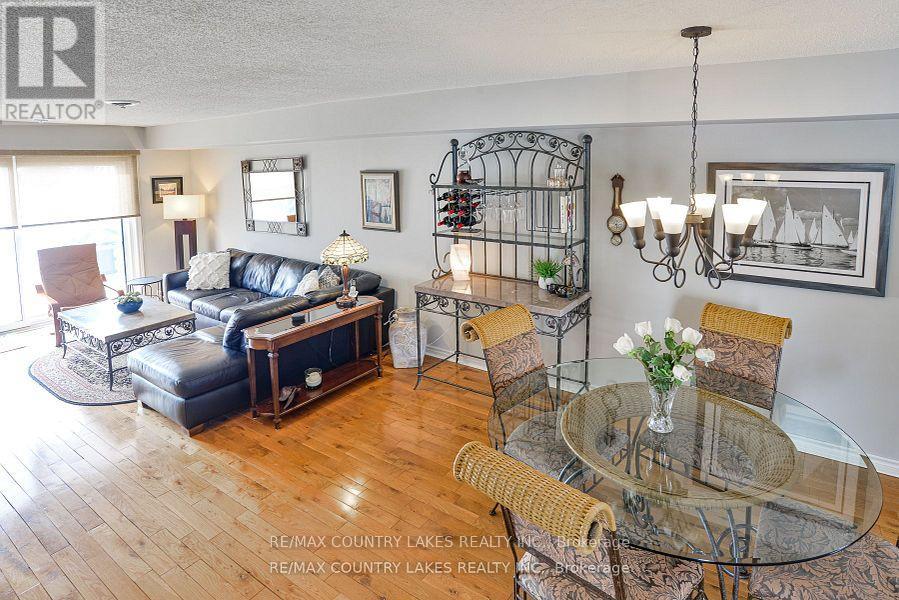 15 - 24 Laguna Parkway, Ramara, Ontario  L0K 1B0 - Photo 2 - S12456851