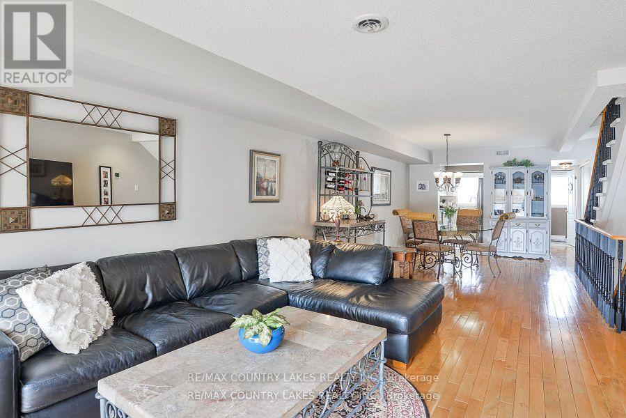 15 - 24 Laguna Parkway, Ramara, Ontario  L0K 1B0 - Photo 3 - S12456851