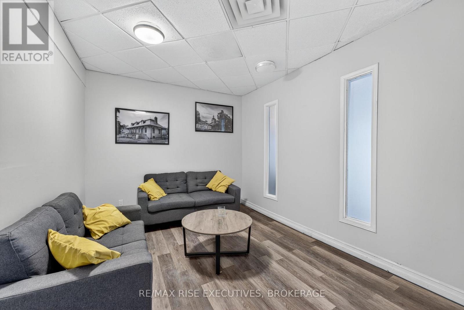 15 Montreal Street, Kingston, Ontario  K7L 3G7 - Photo 8 - X12456901