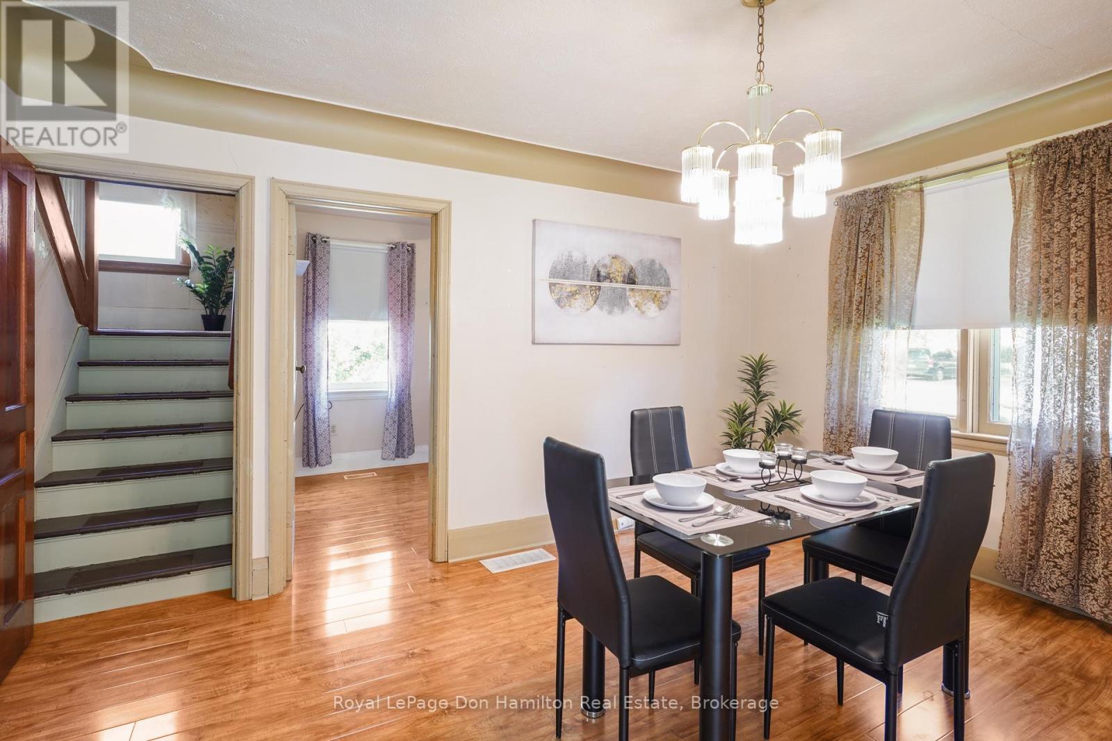 21 Elgin Street, Southwest Middlesex, Ontario  N0L 1A0 - Photo 16 - X12456911