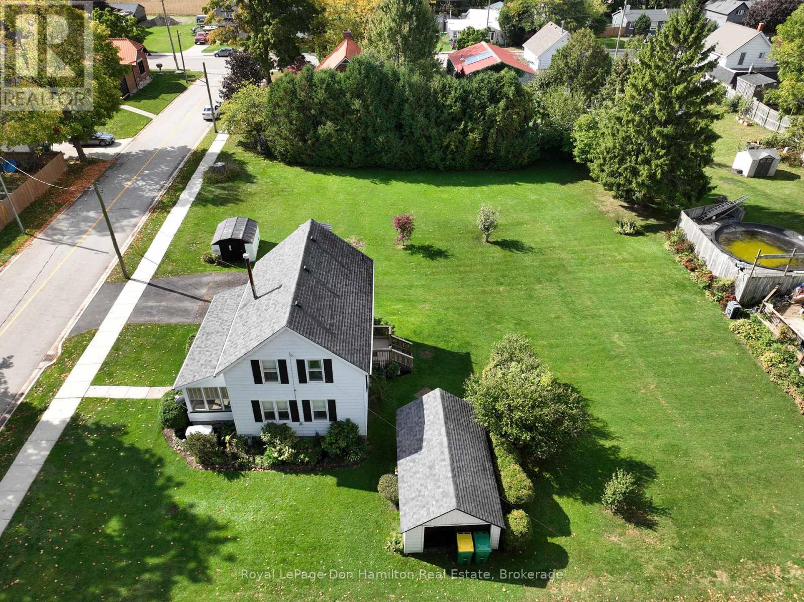 21 Elgin Street, Southwest Middlesex, Ontario  N0L 1A0 - Photo 40 - X12456911