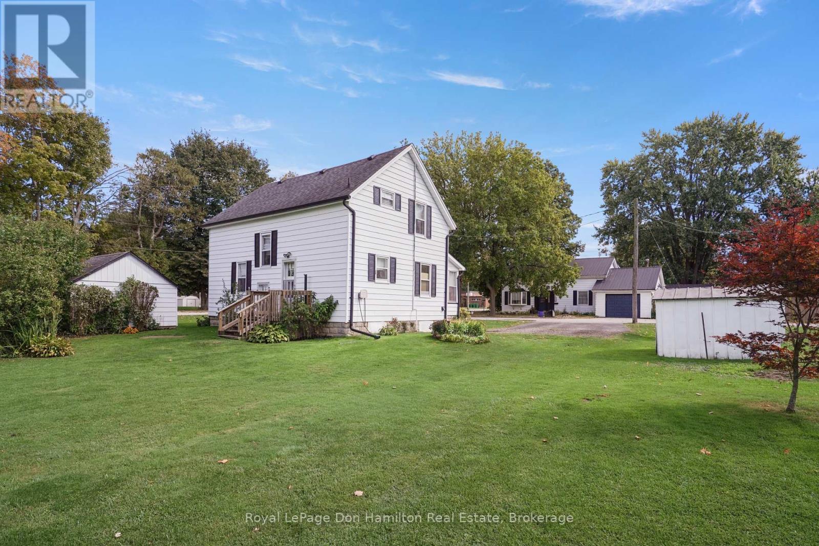 21 Elgin Street, Southwest Middlesex, Ontario  N0L 1A0 - Photo 47 - X12456911
