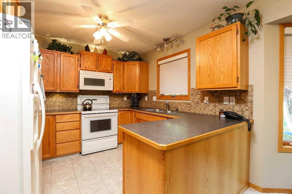 112 Edgewood Boulevard W, Lethbridge, Alberta  T1K 5Z7 - Photo 10 - A2262621