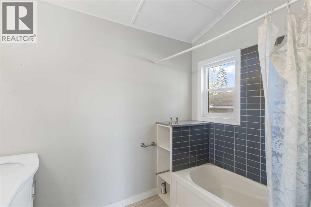 4 Heston Street Nw, Calgary, Alberta  T2K 2C1 - Photo 29 - A2257295