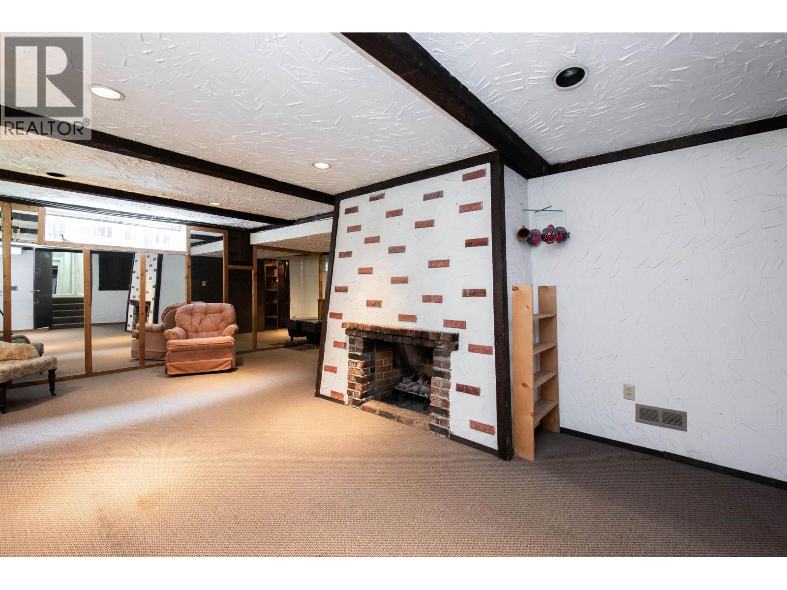 1057 Montroyal Boulevard, North Vancouver, British Columbia  V7R 2H5 - Photo 24 - R3053280
