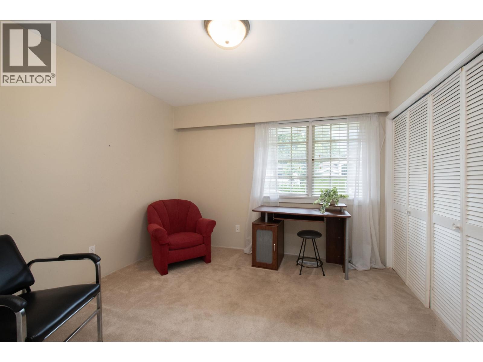 1057 Montroyal Boulevard, North Vancouver, British Columbia  V7R 2H5 - Photo 18 - R3053280