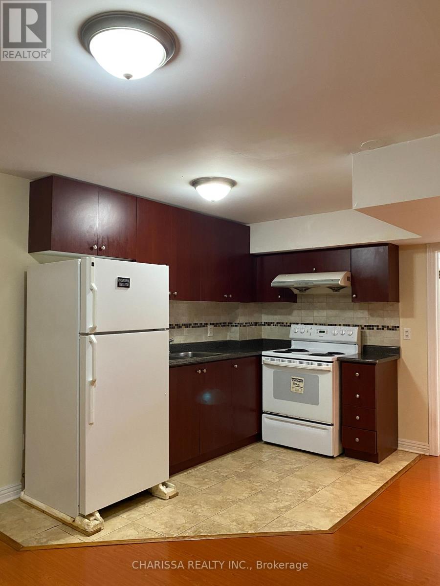 Bsmt - 3417 Jorie Crescent, Mississauga, Ontario  L5M 7G6 - Photo 14 - W12361325