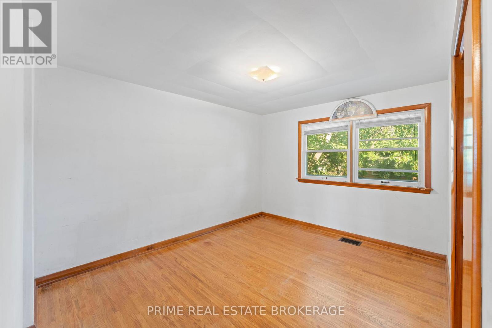 367 Ridout Street, London South, Ontario  N6C 3Z8 - Photo 15 - X12456916
