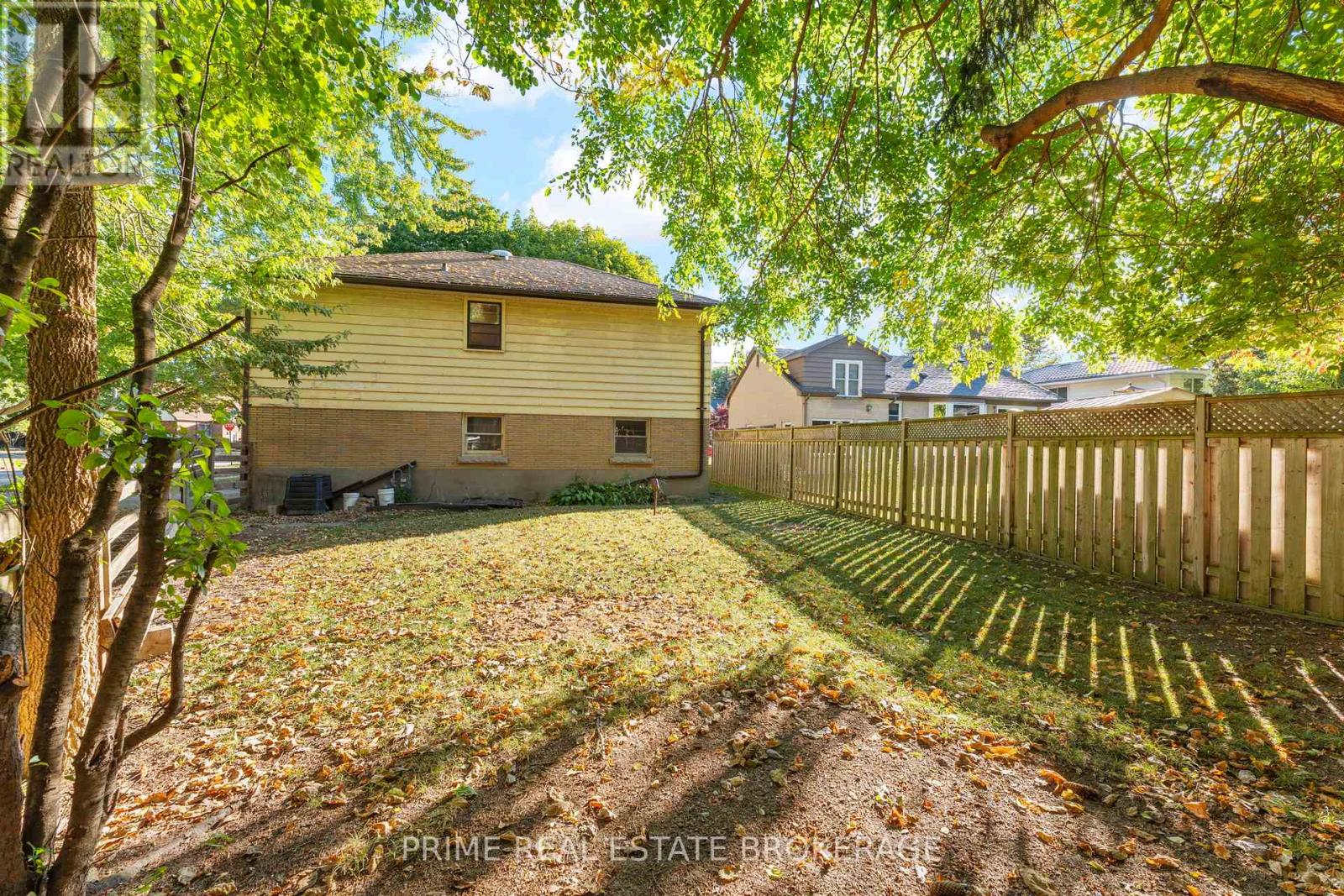 367 Ridout Street, London South, Ontario  N6C 3Z8 - Photo 34 - X12456916