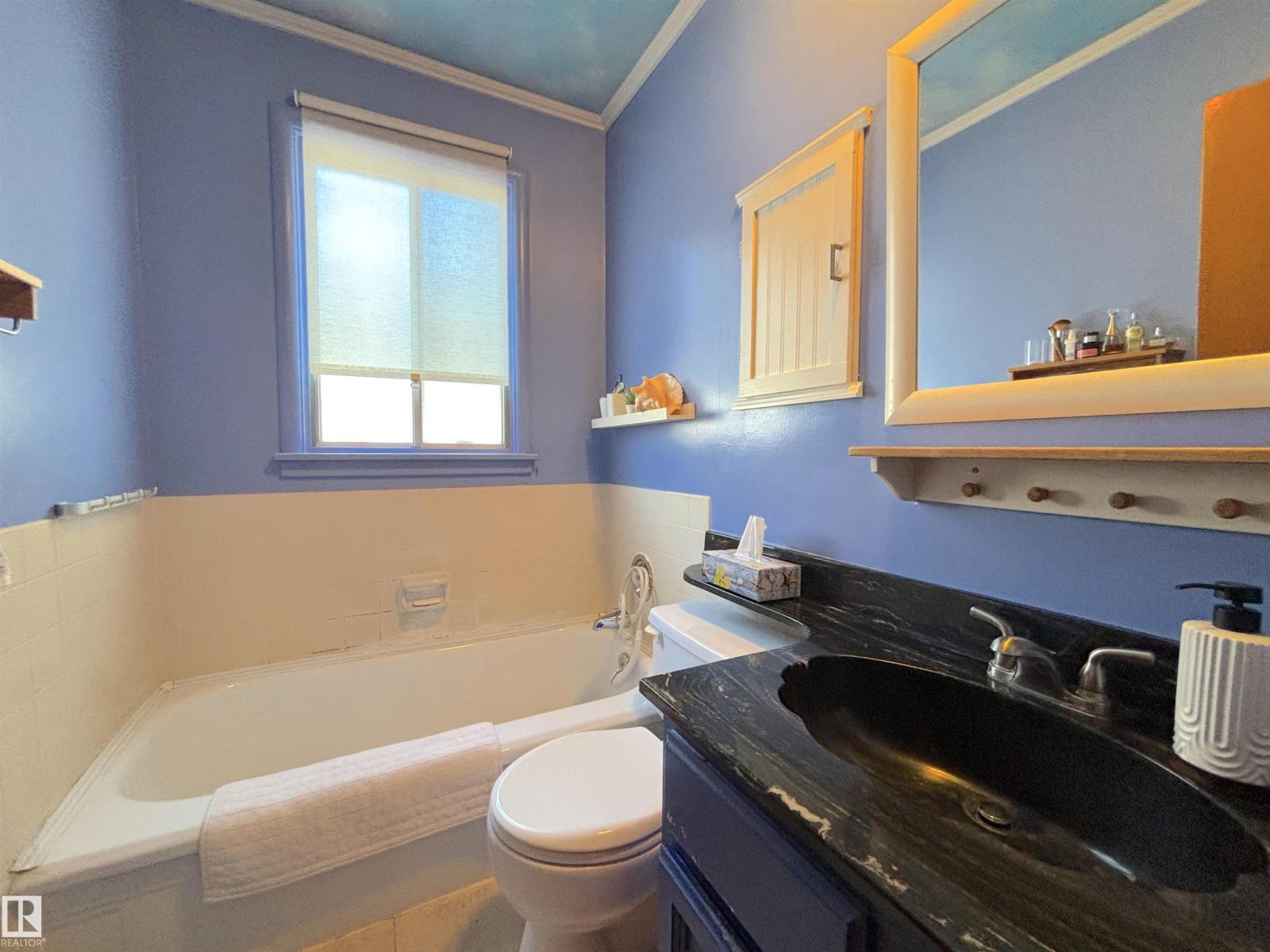 8516 64 Av Nw, Edmonton, Alberta  T6E 0M7 - Photo 10 - E4461691