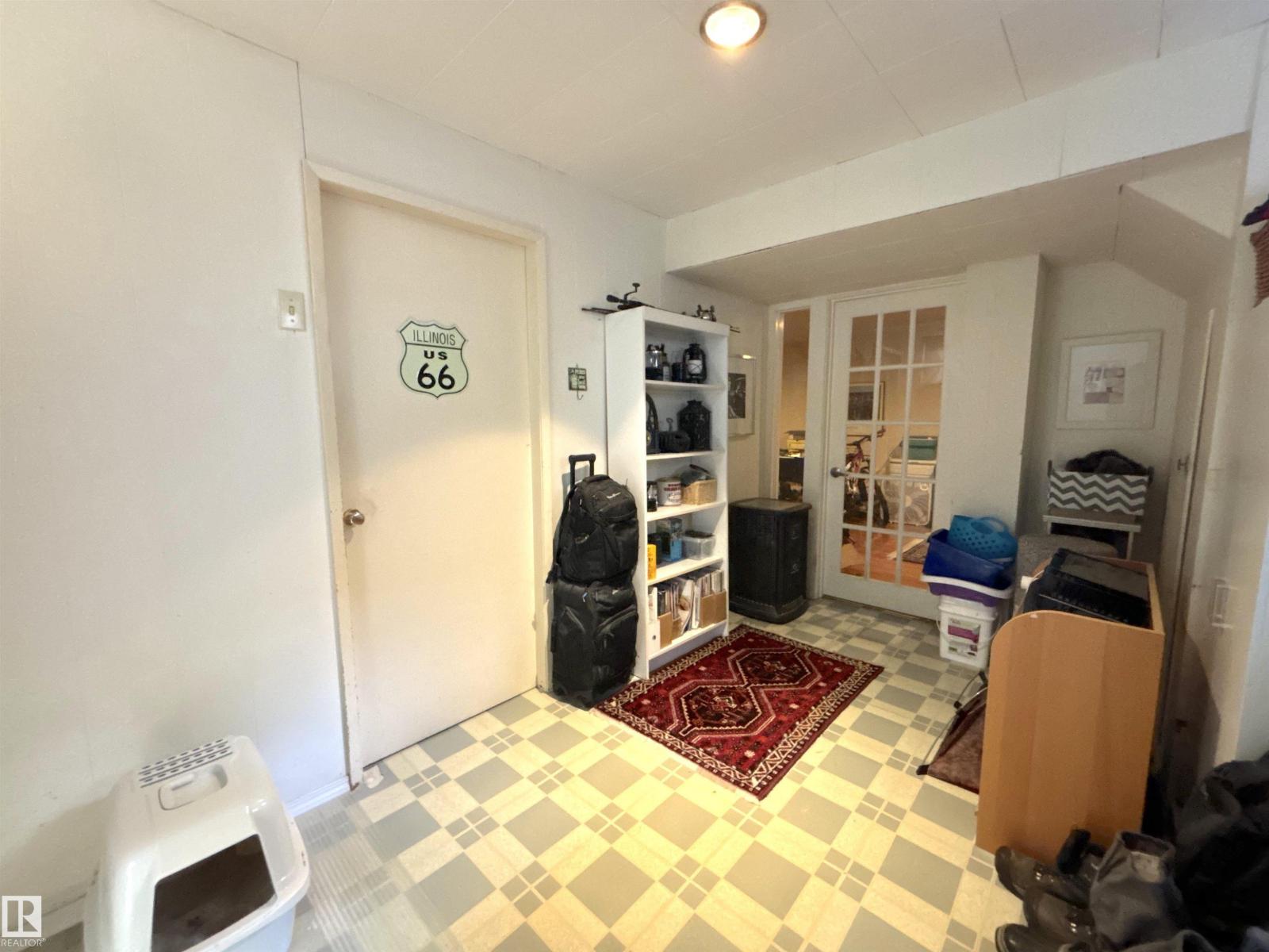 8516 64 Av Nw, Edmonton, Alberta  T6E 0M7 - Photo 12 - E4461691