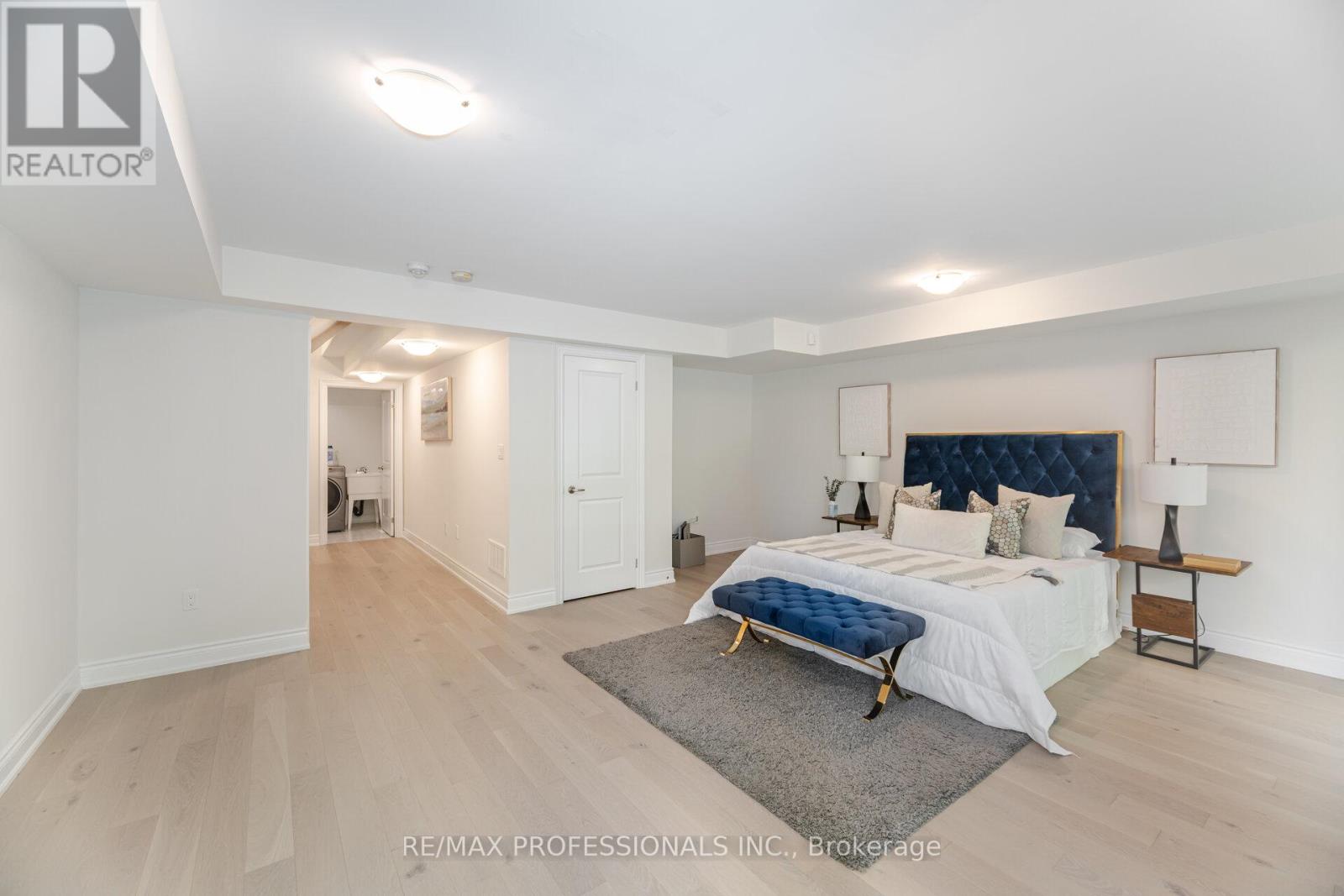 22 Pony Farm Drive, Toronto, Ontario  M9R 0B3 - Photo 33 - W12456769